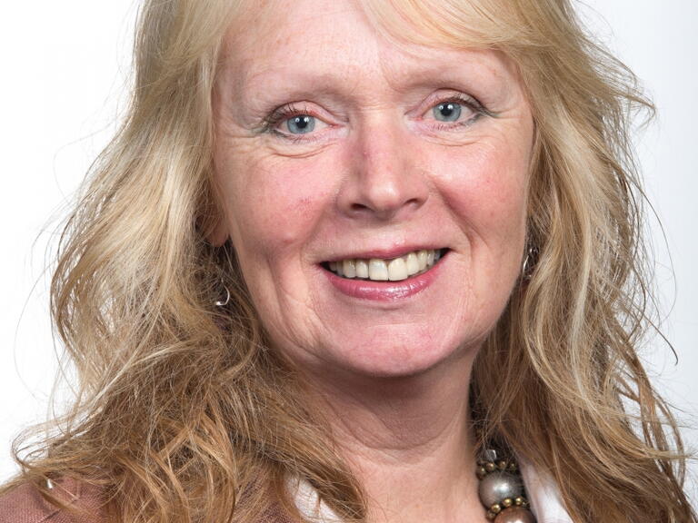 Mel Thomson 