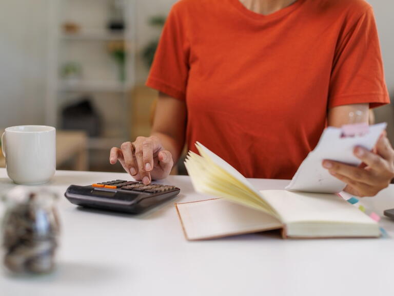 Shutterstock financial desk